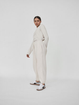 spodnie dresowe z wysokim stanem SMOOTH COTTON almond beige