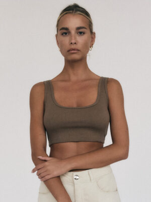 Brązowy tank top damski